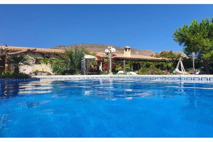 Image No.1-2 Bed Villa for sale