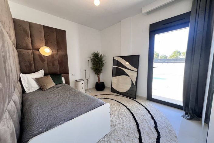 Image No.17-3 Bed Villa for sale