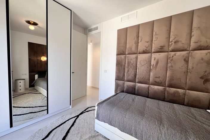 Image No.18-3 Bed Villa for sale