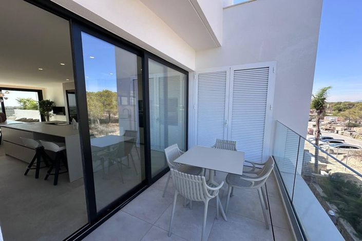 Image No.6-3 Bed Apartment for sale