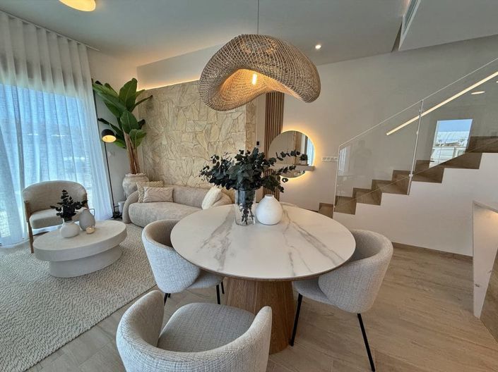 Image No.15-3 Bed Villa for sale