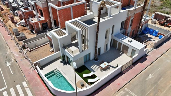 Image No.3-3 Bed Villa for sale