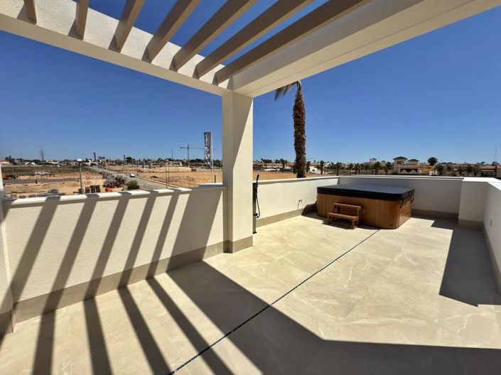 Image No.41-3 Bed Villa for sale