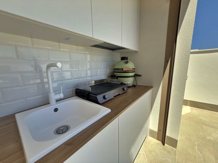 Image No.48-3 Bed Villa for sale