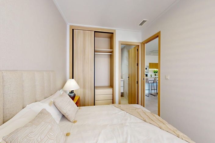 Image No.13-3 Bed Apartment for sale