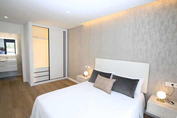 Image No.17-3 Bed Villa for sale