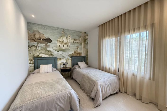 Image No.18-3 Bed Villa for sale