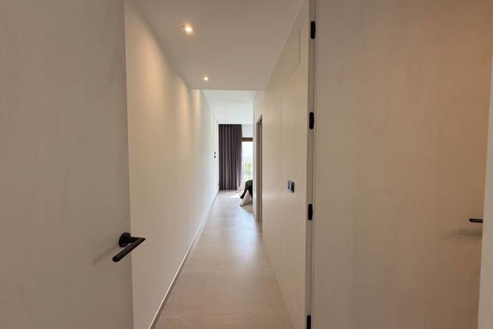 Image No.20-3 Bed Villa for sale