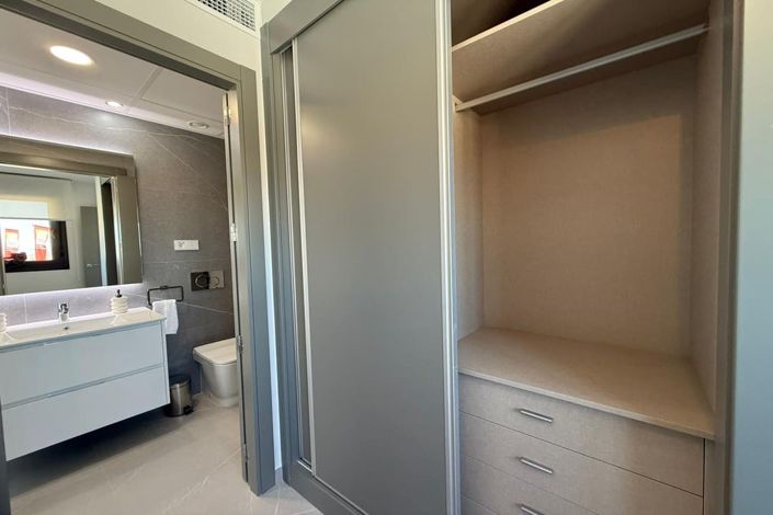 Image No.14-3 Bed Villa for sale