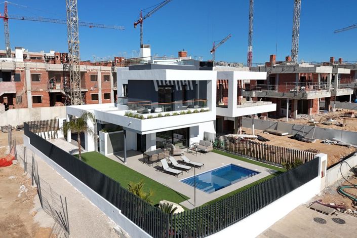 Image No.3-3 Bed Villa for sale