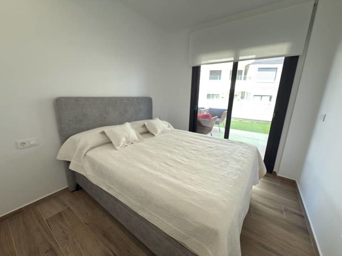 Image No.22-2 Bed Apartment for sale