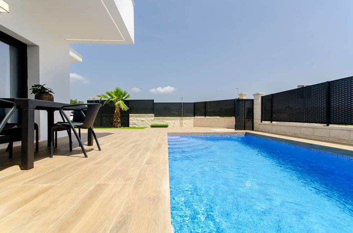 Image No.1-3 Bed Villa for sale