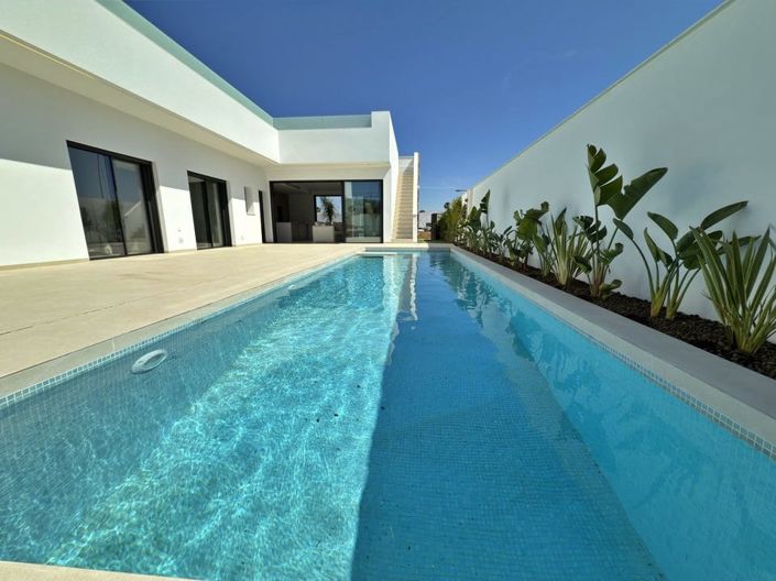 Image No.11-3 Bed Villa for sale