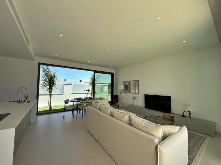 Image No.14-3 Bed Villa for sale