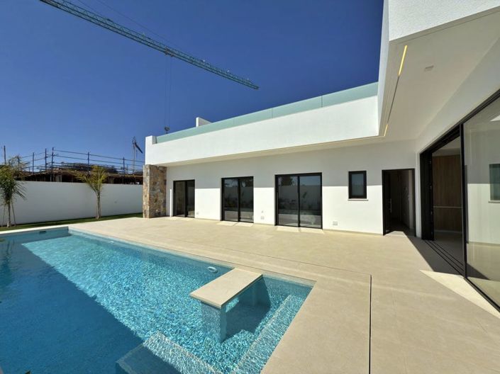 Image No.7-3 Bed Villa for sale