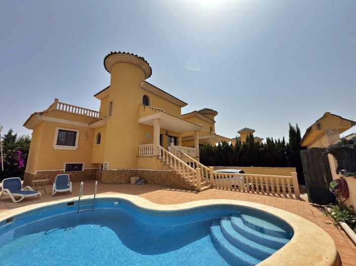 Image No.6-4 Bed Villa for sale