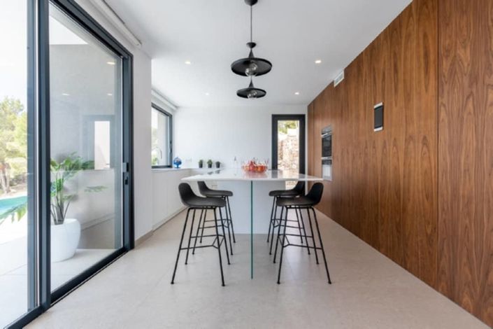 Image No.10-3 Bed Villa for sale