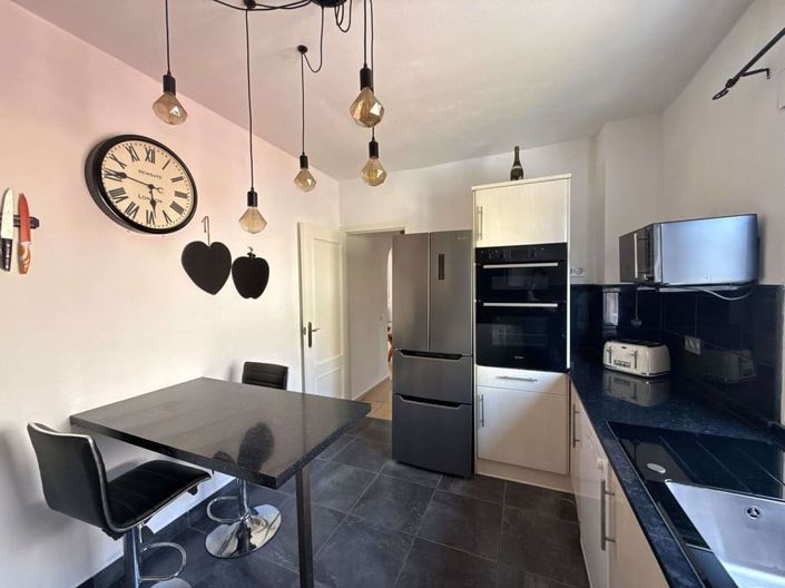 Image No.6-4 Bed Apartment for sale