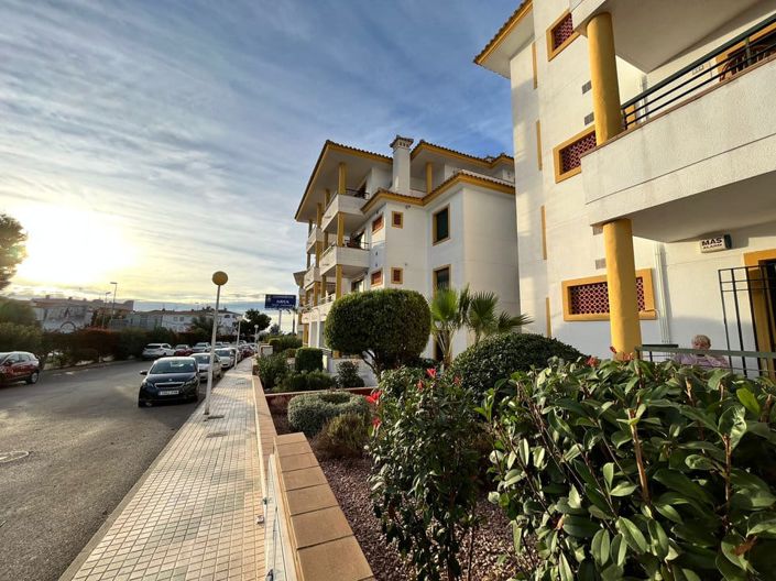 Image No.14-2 Bed Apartment for sale