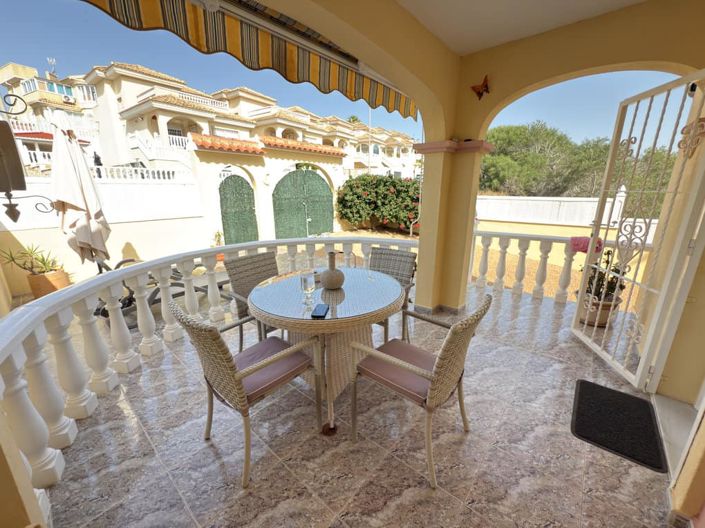 Image No.17-3 Bed Townhouse for sale