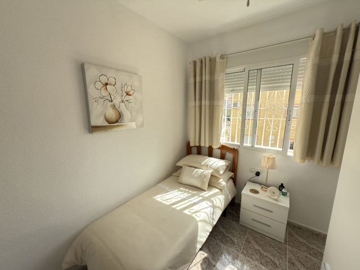 Image No.24-3 Bed Townhouse for sale