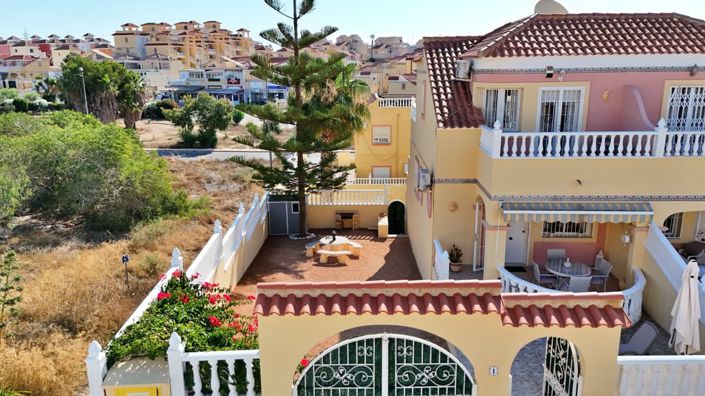 Image No.4-3 Bed Townhouse for sale