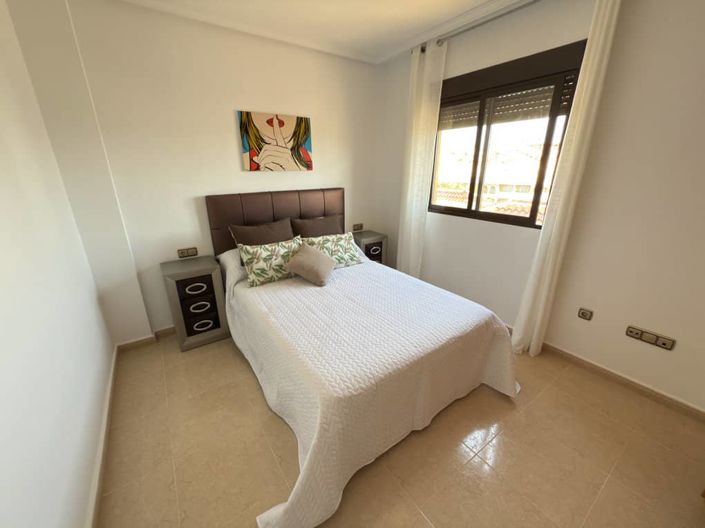 Image No.21-3 Bed Townhouse for sale