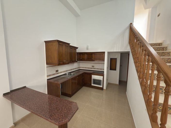 Image No.25-3 Bed Townhouse for sale