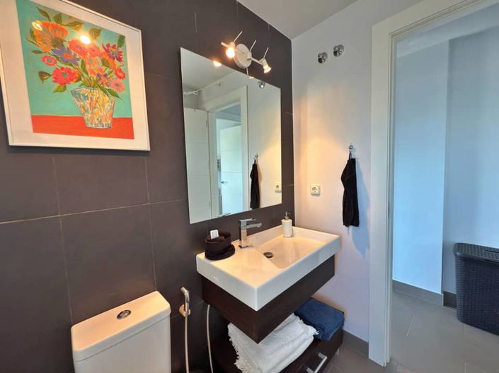 Image No.28-3 Bed Apartment for sale