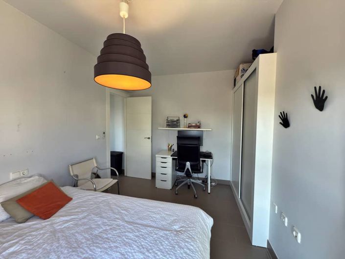 Image No.30-3 Bed Apartment for sale