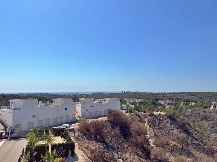 Image No.35-3 Bed Apartment for sale