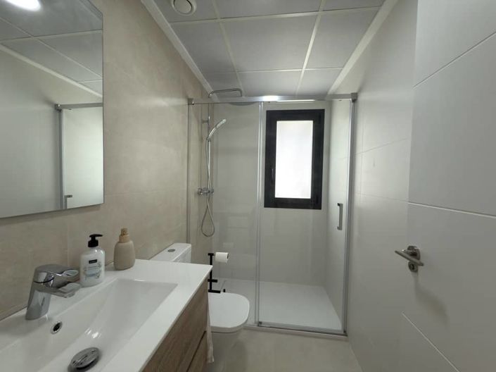 Image No.10-3 Bed Townhouse for sale