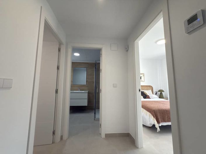 Image No.15-3 Bed Townhouse for sale