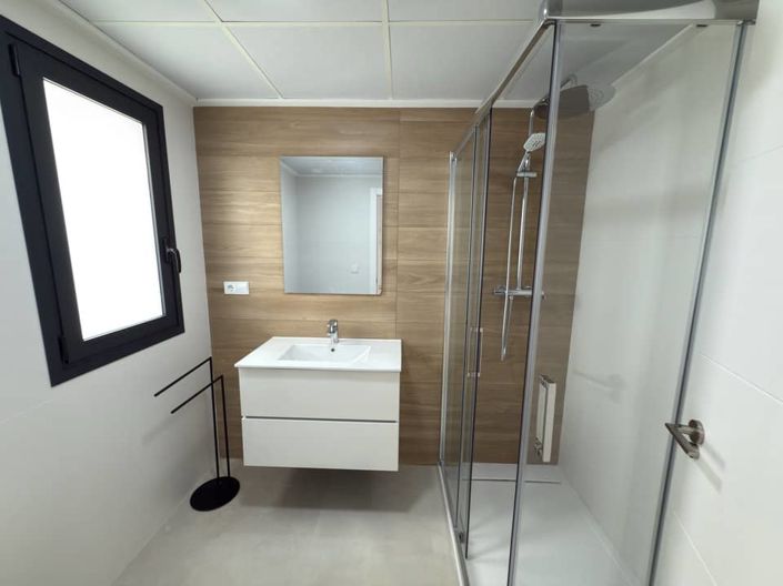 Image No.17-3 Bed Townhouse for sale