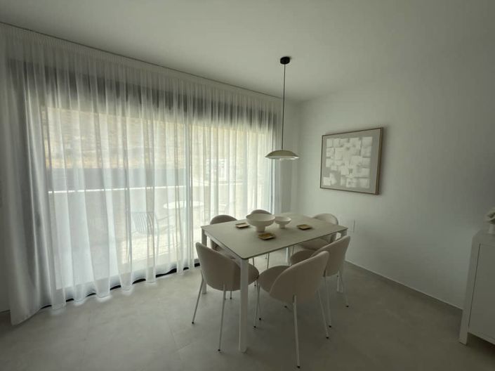 Image No.3-3 Bed Townhouse for sale