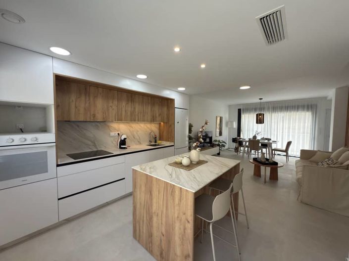 Image No.12-2 Bed Townhouse for sale