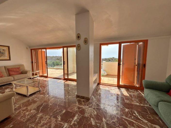 Image No.15-2 Bed Apartment for sale