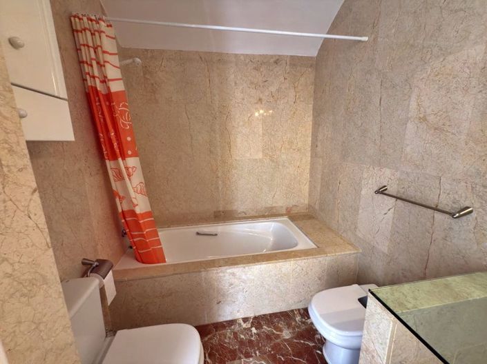 Image No.23-2 Bed Apartment for sale