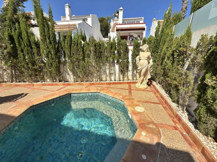 Image No.15-4 Bed Villa for sale