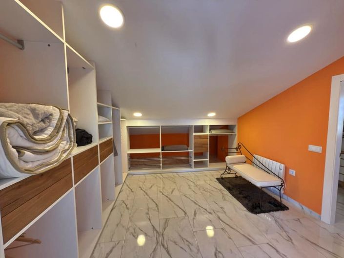 Image No.27-4 Bed Villa for sale