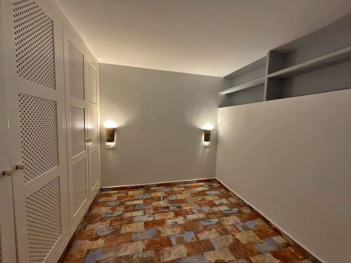 Image No.32-4 Bed Villa for sale