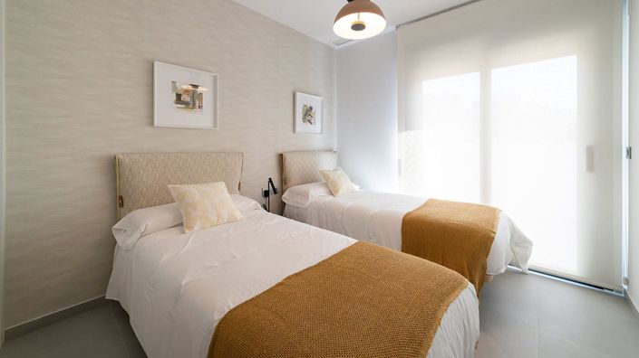 Image No.21-3 Bed Apartment for sale