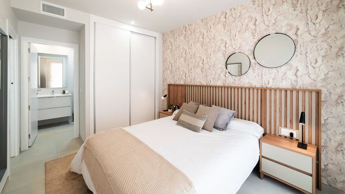 Image No.21-2 Bed Apartment for sale