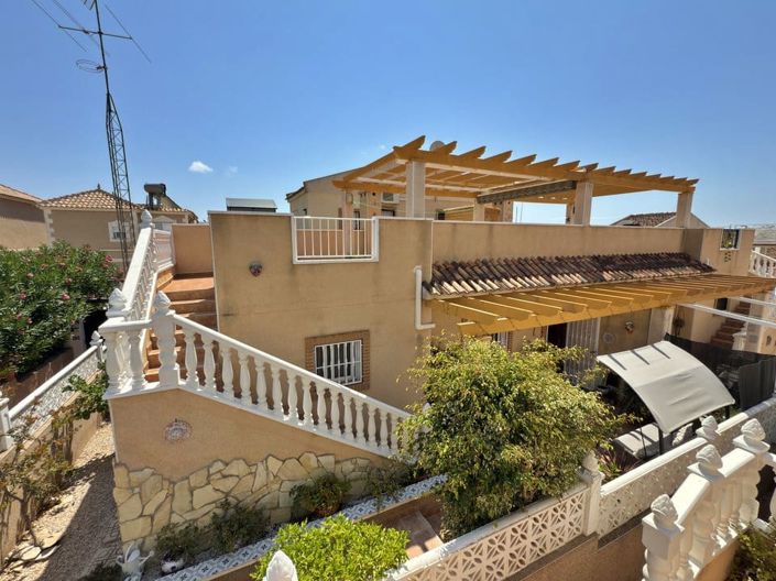 Image No.1-2 Bed Townhouse for sale