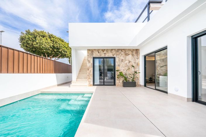 Image No.3-3 Bed Villa for sale