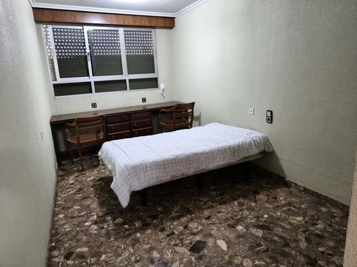 Image No.15-4 Bed Apartment for sale