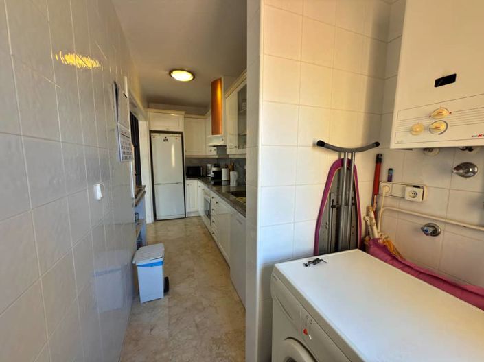 Image No.28-3 Bed Apartment for sale