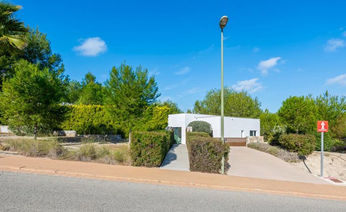 Image No.40-3 Bed Villa for sale