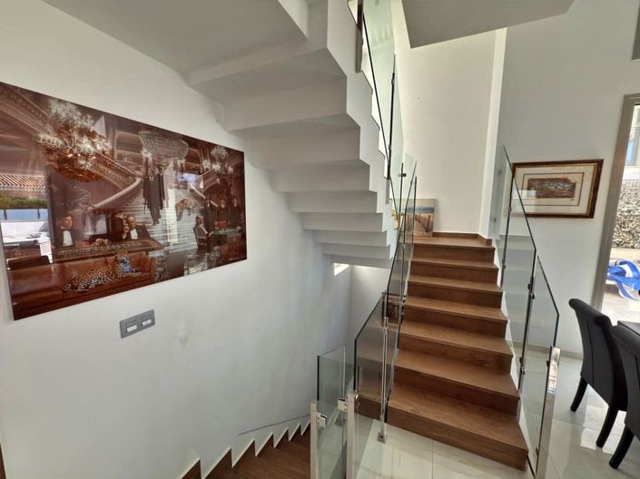 Image No.21-5 Bed Villa for sale