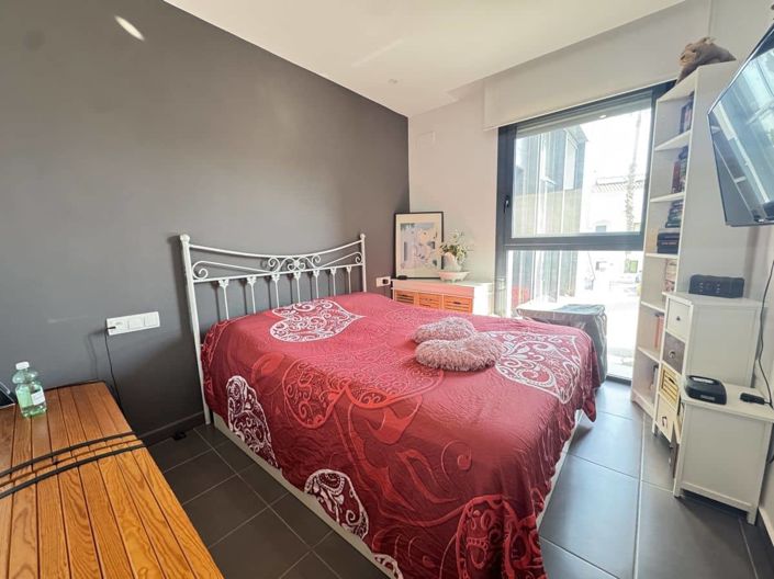 Image No.10-2 Bed Bungalow for sale